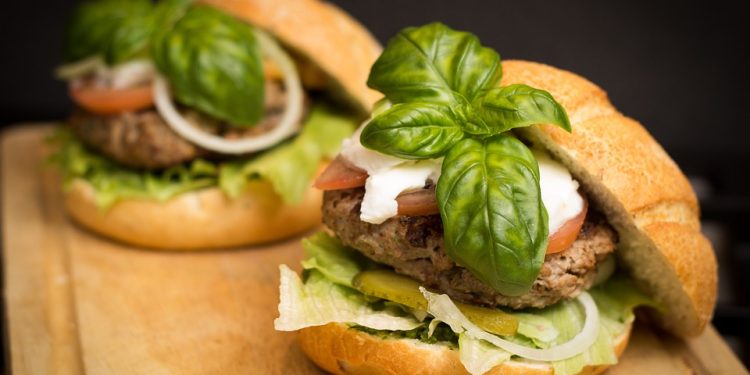 Maximize Muscle Growth with These Protein-Rich Foods: Top Picks for Building Strength and Size